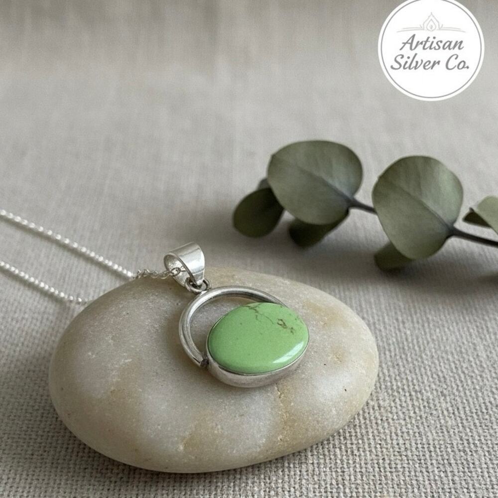 Mexican Sterling Silver Green Stone Pendant